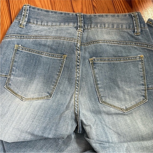 Boston Proper light wash boot cut jeans - Picture 6 of 7